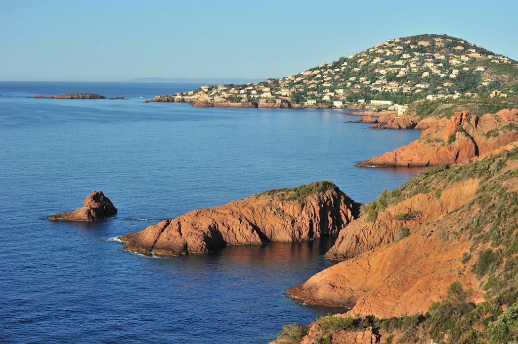 Hotel Et Appart Hotel Les Flots Bleus Saint-Raphaël Екстериор снимка